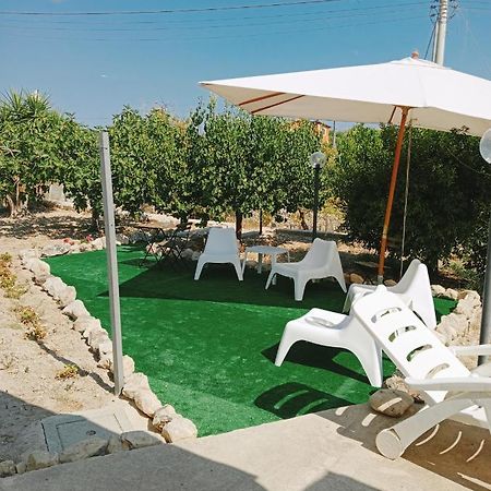 Jardinu Pension Noto Buitenkant foto