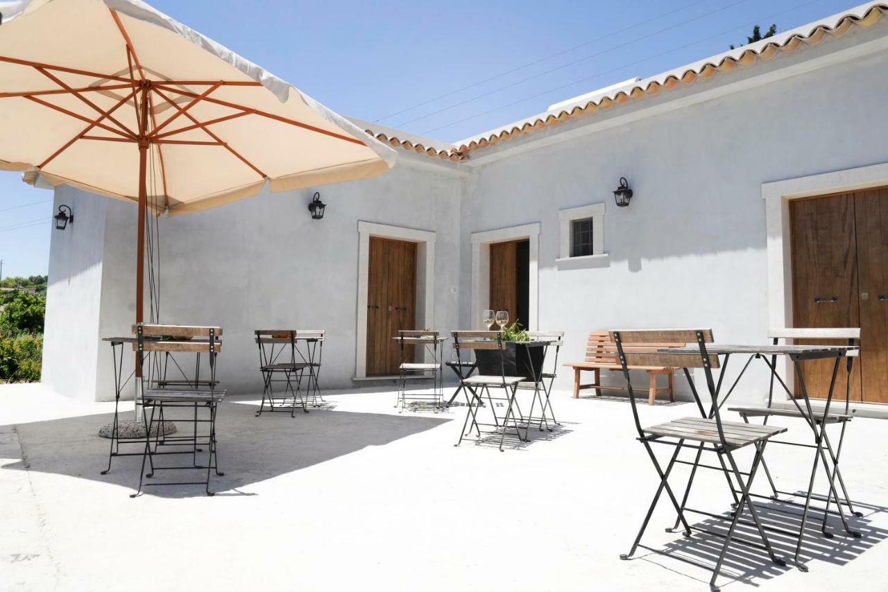 Jardinu Pension Noto Buitenkant foto