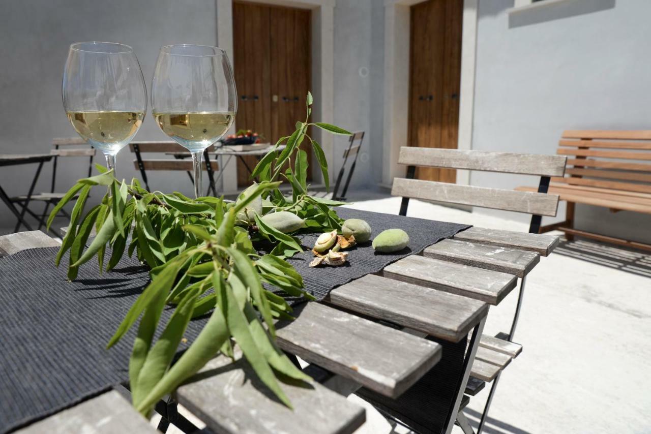 Jardinu Pension Noto Buitenkant foto